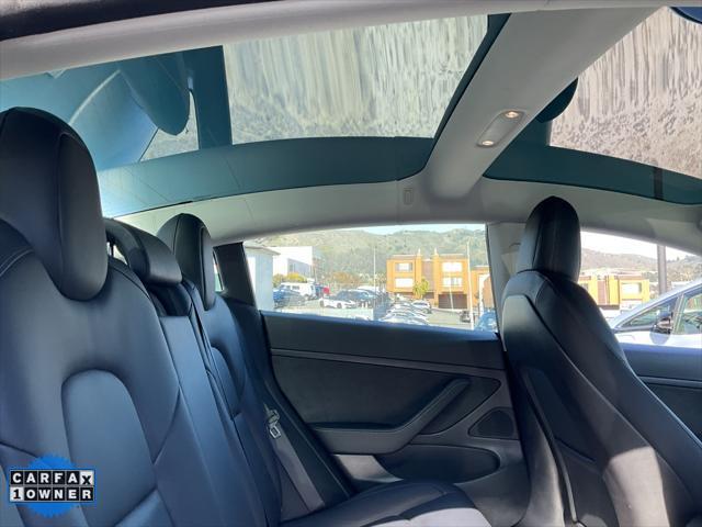 Photo of 2020 Midnight Silver Metallic Tesla Model 3