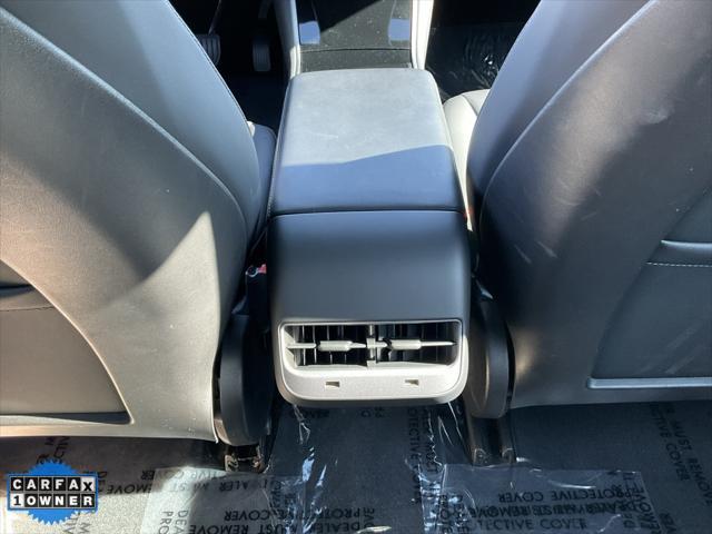 Photo of 2020 Midnight Silver Metallic Tesla Model 3