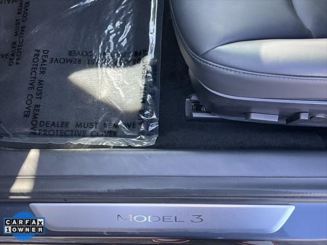 Photo of 2020 Midnight Silver Metallic Tesla Model 3
