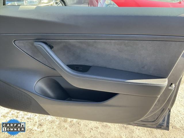 Photo of 2020 Midnight Silver Metallic Tesla Model 3