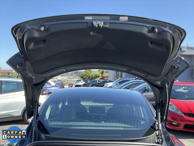 Photo of 2020 Midnight Silver Metallic Tesla Model 3
