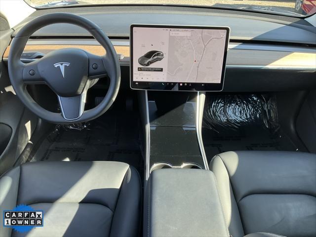 Photo of 2020 Midnight Silver Metallic Tesla Model 3