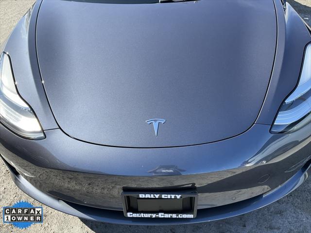 Photo of 2020 Midnight Silver Metallic Tesla Model 3