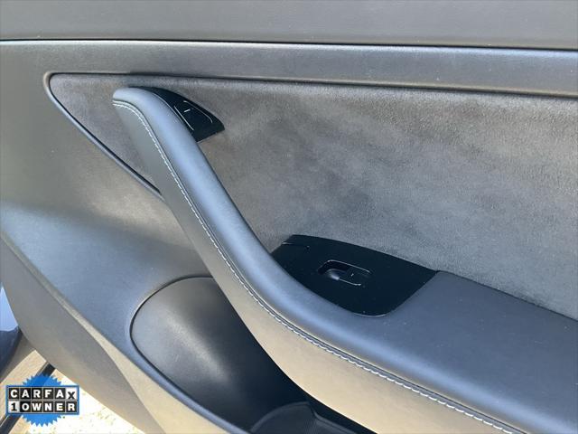 Photo of 2020 Midnight Silver Metallic Tesla Model 3