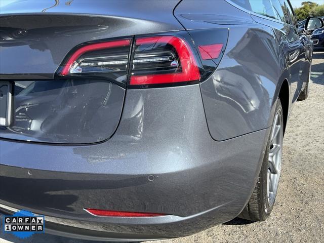 Photo of 2020 Midnight Silver Metallic Tesla Model 3
