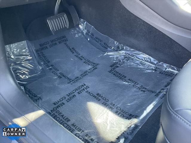 Photo of 2020 Midnight Silver Metallic Tesla Model 3