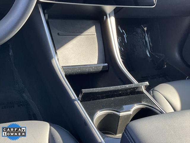 Photo of 2020 Midnight Silver Metallic Tesla Model 3