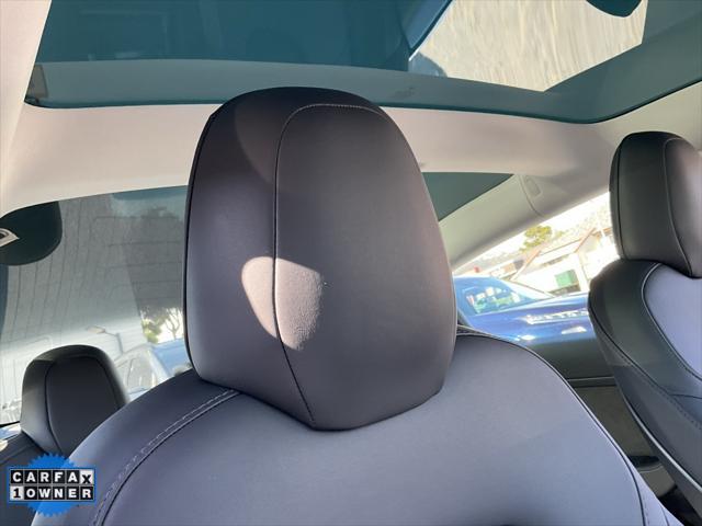 Photo of 2020 Midnight Silver Metallic Tesla Model 3