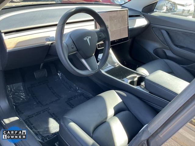 Photo of 2020 Midnight Silver Metallic Tesla Model 3