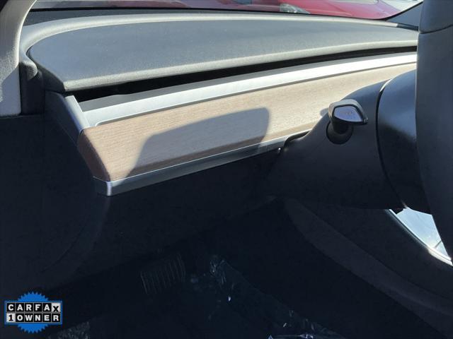 Photo of 2020 Midnight Silver Metallic Tesla Model 3