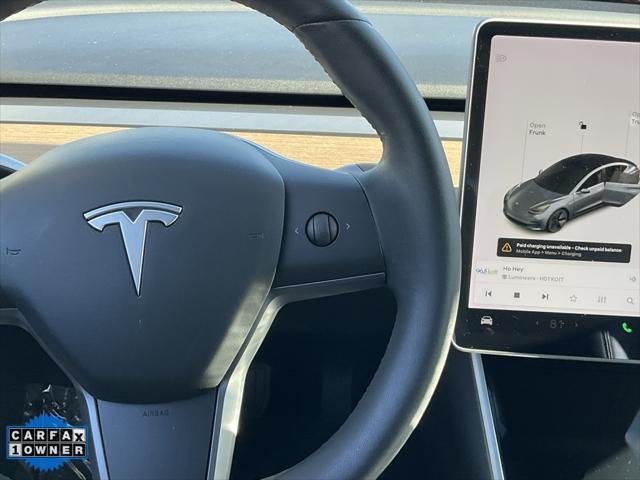 Photo of 2020 Midnight Silver Metallic Tesla Model 3