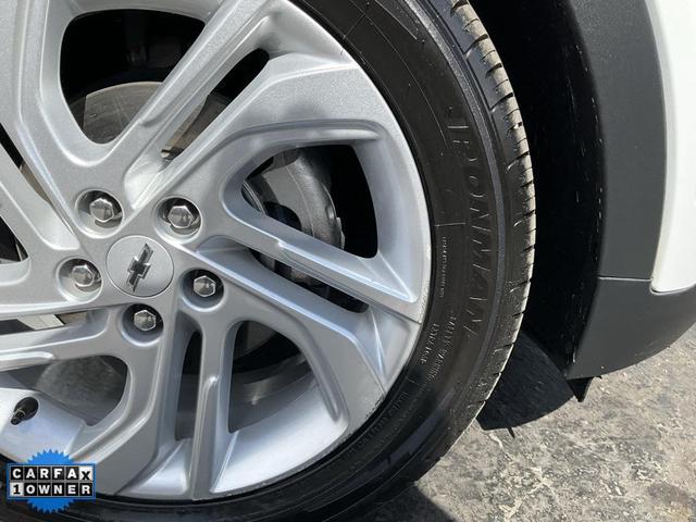 Photo of 2023 Summit White Chevrolet Bolt EV
