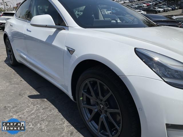 Photo of 2019 Pearl White Multi-Coat Tesla Model 3