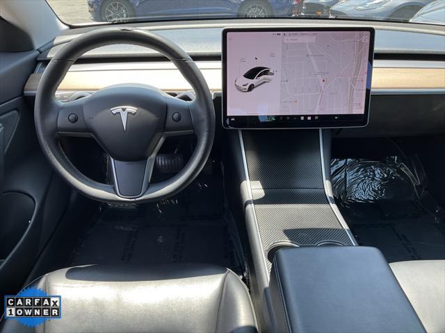 Photo of 2019 Pearl White Multi-Coat Tesla Model 3