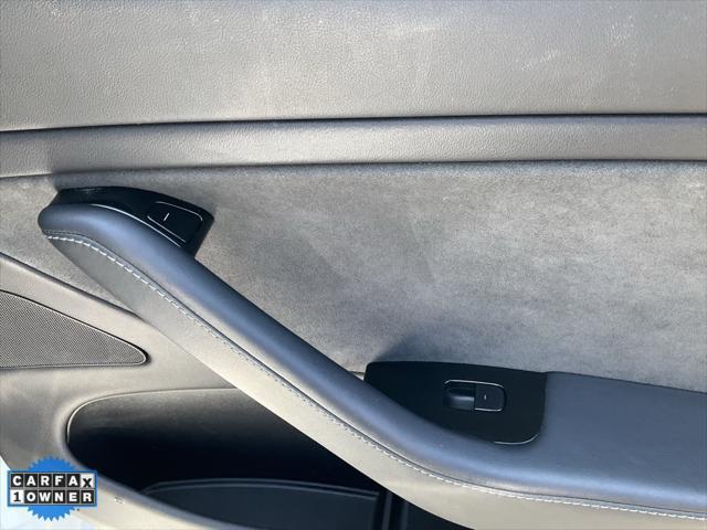 Photo of 2019 Pearl White Multi-Coat Tesla Model 3