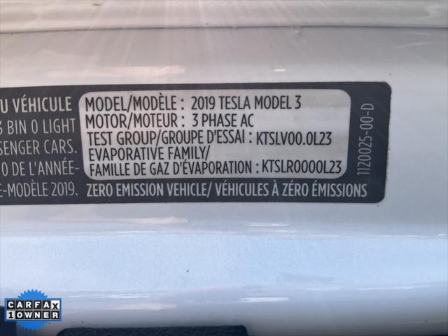 Photo of 2019 Pearl White Multi-Coat Tesla Model 3