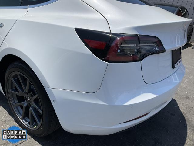 Photo of 2019 Pearl White Multi-Coat Tesla Model 3