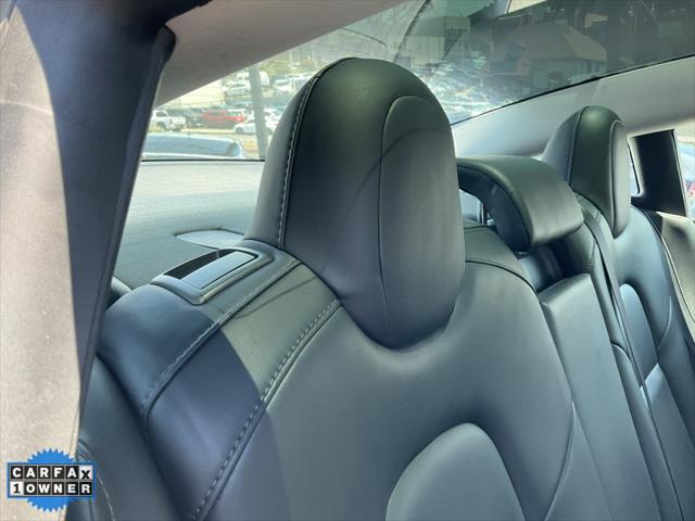 Photo of 2019 Pearl White Multi-Coat Tesla Model 3