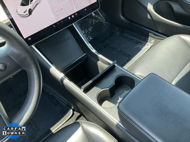 Photo of 2019 Pearl White Multi-Coat Tesla Model 3