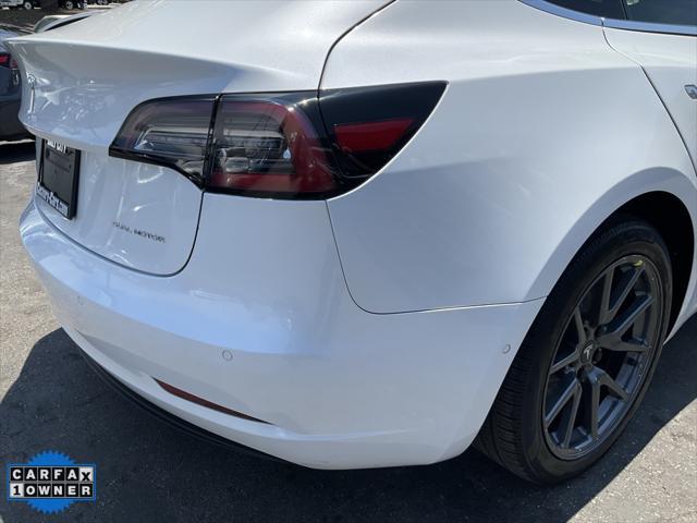 Photo of 2019 Pearl White Multi-Coat Tesla Model 3