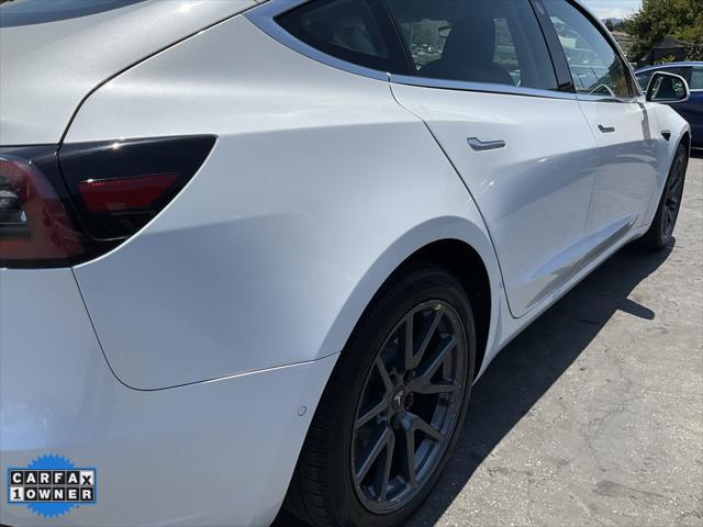 Photo of 2019 Pearl White Multi-Coat Tesla Model 3