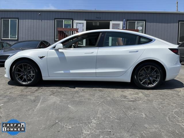 Photo of 2019 Pearl White Multi-Coat Tesla Model 3