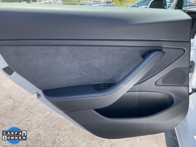 Photo of 2019 Pearl White Multi-Coat Tesla Model 3