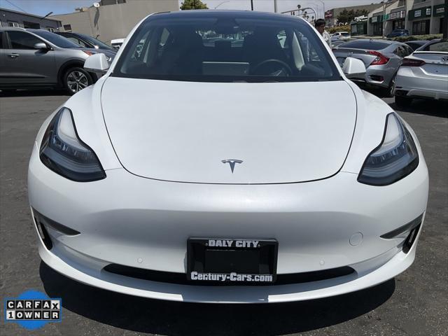 Photo of 2019 Pearl White Multi-Coat Tesla Model 3