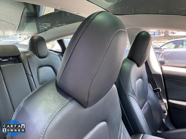 Photo of 2019 Pearl White Multi-Coat Tesla Model 3
