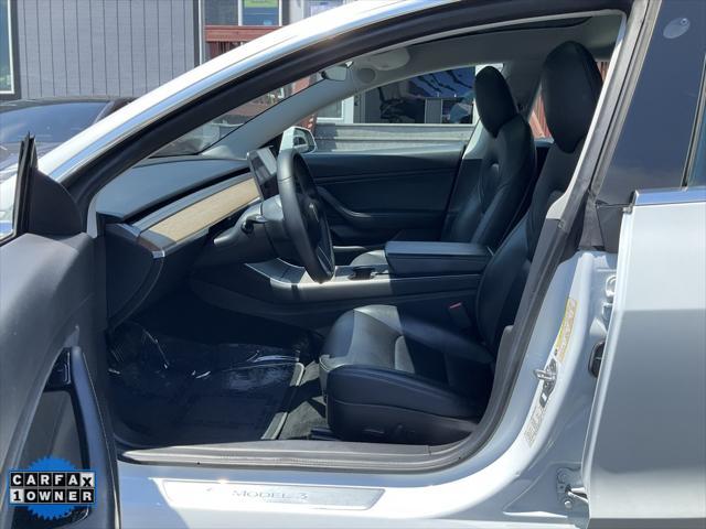 Photo of 2019 Pearl White Multi-Coat Tesla Model 3