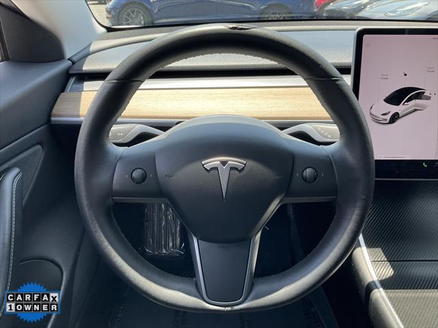 Photo of 2019 Pearl White Multi-Coat Tesla Model 3