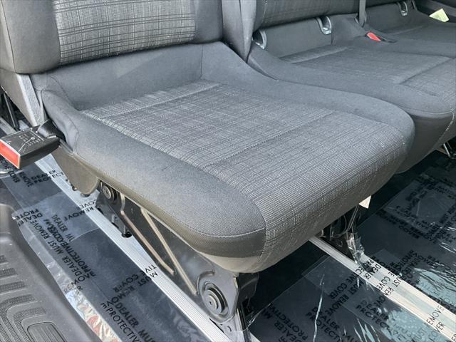 Photo of 2016 Obsidian Black Metallic Mercedes-Benz Metris