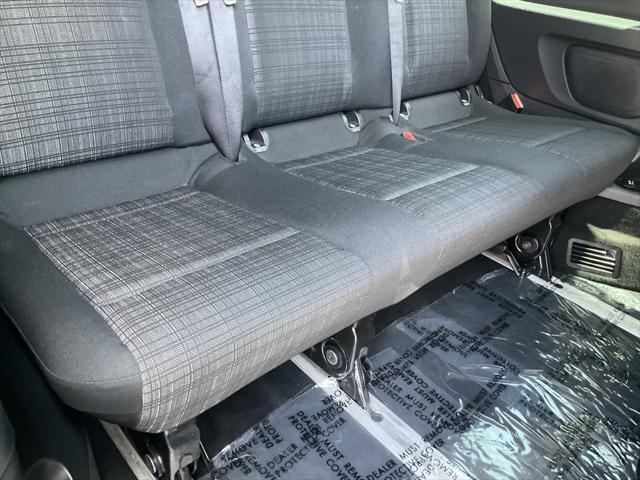 Photo of 2016 Obsidian Black Metallic Mercedes-Benz Metris