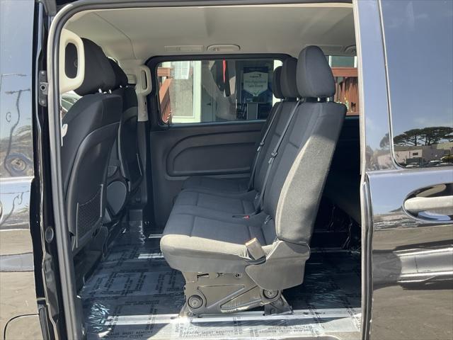 Photo of 2016 Obsidian Black Metallic Mercedes-Benz Metris