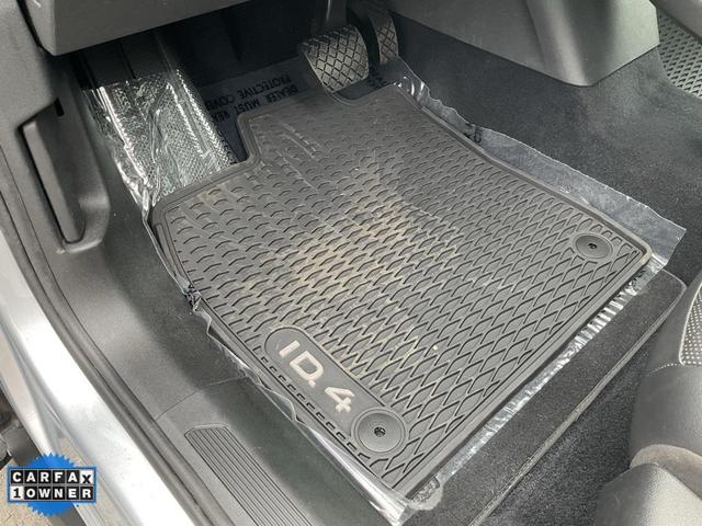 Photo of 2021 Scale Silver Metallic Volkswagen ID.4