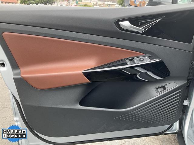 Photo of 2021 Scale Silver Metallic Volkswagen ID.4