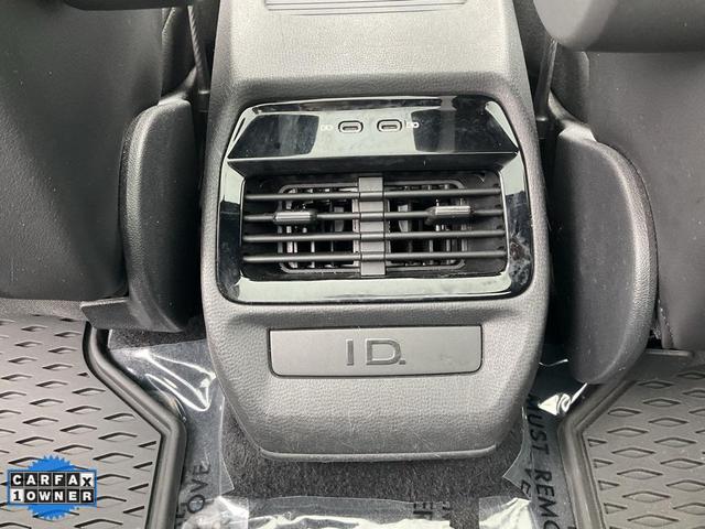 Photo of 2021 Scale Silver Metallic Volkswagen ID.4