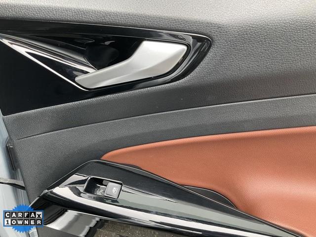 Photo of 2021 Scale Silver Metallic Volkswagen ID.4