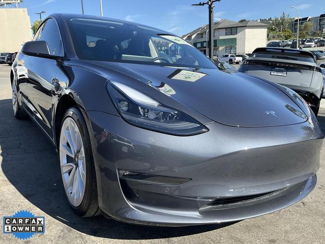 Photo of 2022 Midnight Silver Metallic Tesla Model 3