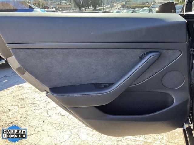 Photo of 2022 Midnight Silver Metallic Tesla Model 3
