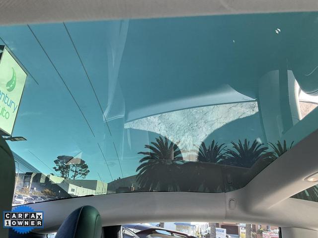 Photo of 2022 Midnight Silver Metallic Tesla Model 3