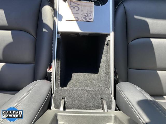 Photo of 2022 Midnight Silver Metallic Tesla Model 3