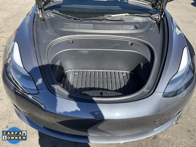 Photo of 2022 Midnight Silver Metallic Tesla Model 3