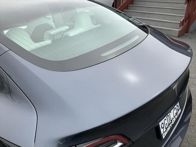 Photo of 2019 Midnight Silver Metallic Tesla Model 3
