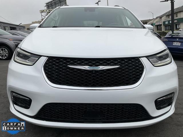 Photo of 2021 Bright White Clearcoat Chrysler Pacifica Hybrid
