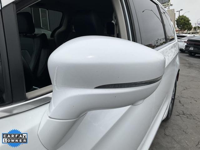 Photo of 2021 Bright White Clearcoat Chrysler Pacifica Hybrid