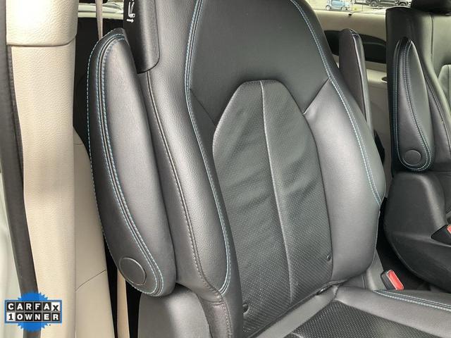 Photo of 2021 Bright White Clearcoat Chrysler Pacifica Hybrid