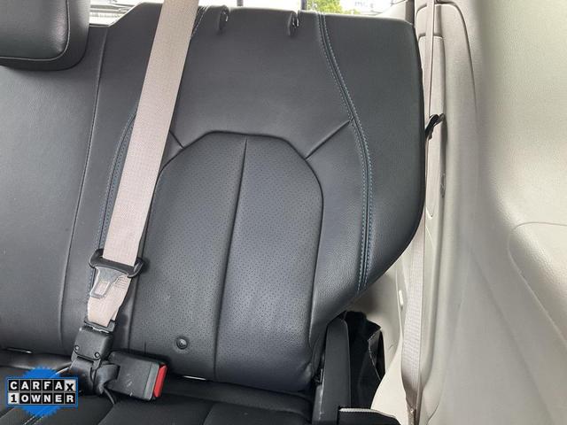 Photo of 2021 Bright White Clearcoat Chrysler Pacifica Hybrid