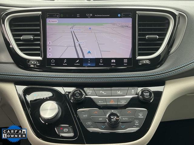 Photo of 2021 Bright White Clearcoat Chrysler Pacifica Hybrid