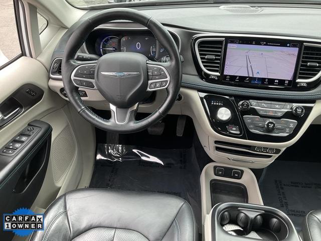 Photo of 2021 Bright White Clearcoat Chrysler Pacifica Hybrid